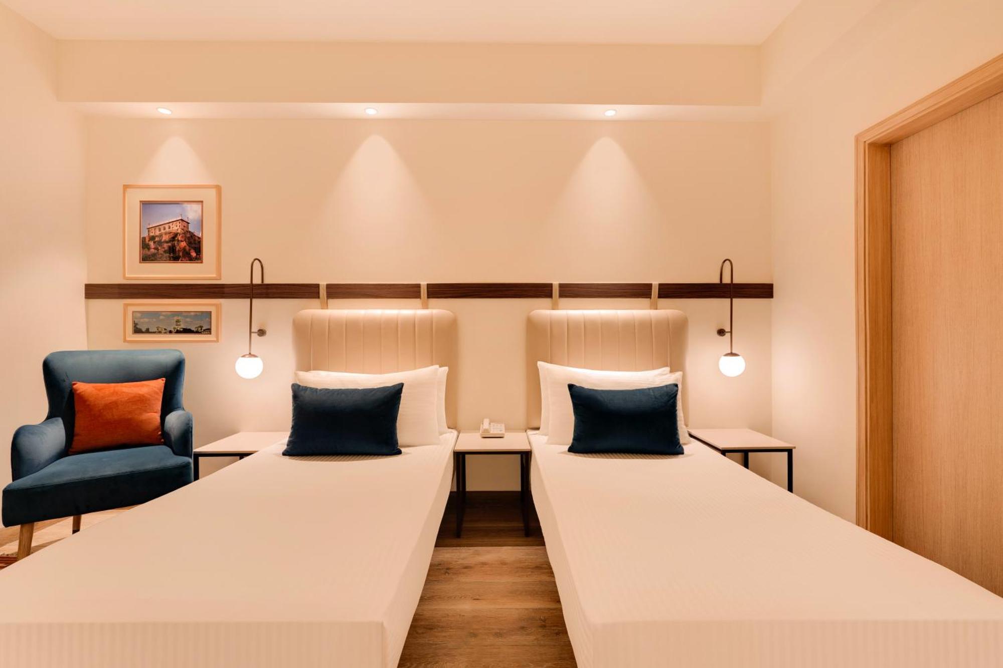 Lemon Tree Hotel, Gachibowli, Haydarabad Dış mekan fotoğraf